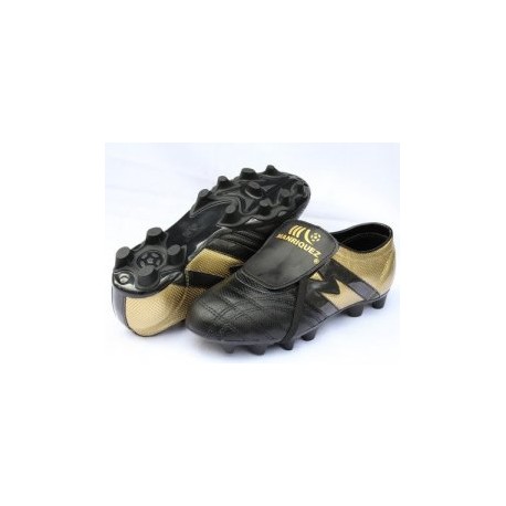 2260-Zapato de fútbol marca Manríquez Mod MITHOS color negro con dorado