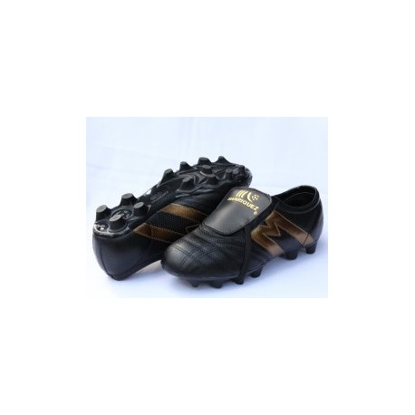 2266-Zapato de Fútbol Profesional marca Manríquez mod. MID SX color negro con Oro
